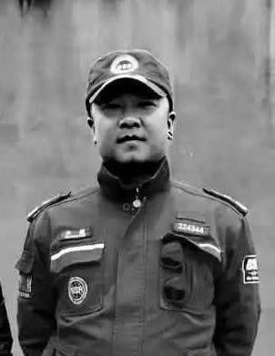 许鹏程，许鹏画家