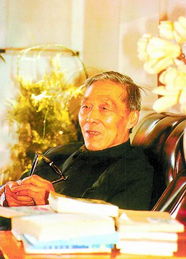 看病必得先拿七块银元码在台上是谁