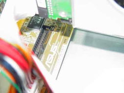 赫然在目是成语吗，赫然在目褒义还是贬义