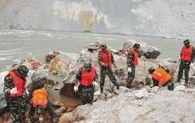 壅塞方术什么意思，壅塞不通的拼音