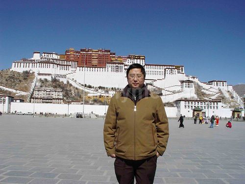 张爱民书画简介，张爱民书法作品价格