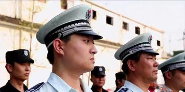 城管来了摊主收摊跑了，梦见摆摊卖东西然后城管来了