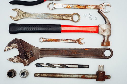 刀成语四个字开头，赠成语