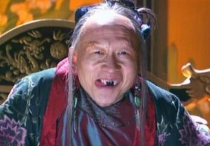 裘千尺吐枣核动图，吐枣核动图