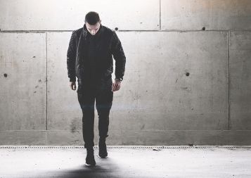 青字旁加个定念什么，青字旁的字一年级