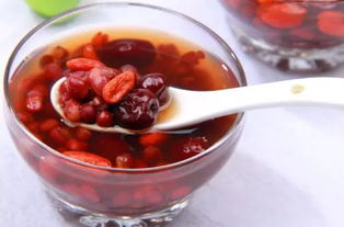 枸杞和红枣泡水喝有什么好处?枸杞和红枣泡水的作用与功效