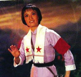 《杜鹃山》里杨春霞的全部唱段有哪些?