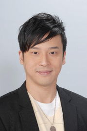 "是你温馨的目光,教我坚毅望着前路"这首歌叫什么名字