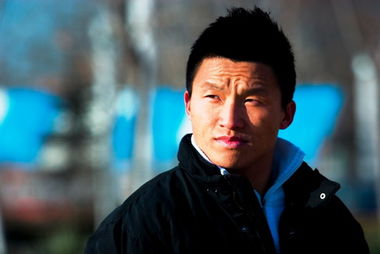 李朋德，李朋宇