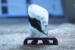 抛砖引玉是什么意思