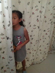 求坐在路边鼓掌的人 的作文 800字