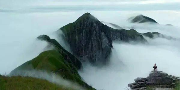 登太白峰拼音版，登太白峰 李白拼音诗