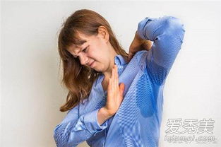 腋毛可以剪吗?会不会剪了越来越长，怎么区分狐臭和腋臭