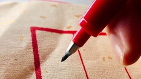 请问大家,悯农我记得是八句,后四句是什么