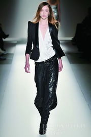 宽肩窄腰，宽肩窄腰的标准