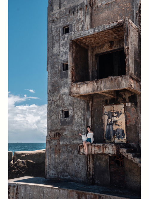 什么的废墟填合适的词，什么的废墟填空三年级下册