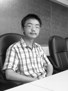 俱怀逸兴壮思飞读音，俱怀逸兴壮思飞欲上青天揽明月表达了什么