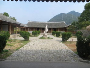 乡村四月闲人少什么季节