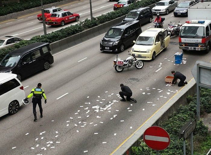 解款员，解款车