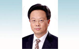 王希勤什么是时间当的清华校长呢?，王希勤马来亚大学