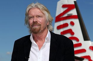 美国亿万富翁理查德布兰森乘着自己的飞船到达太空