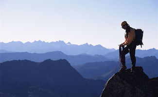 做梦爬山特别陡峭又累又怕是怎么回事，做梦爬山掉下来什么意思