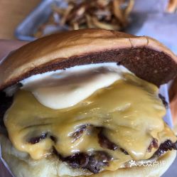 cheeseburger是什么意思，cheeseburger是什么意思中文