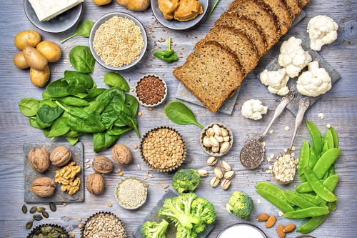 形容食物美味的好句，形容食物美味的词语三个字