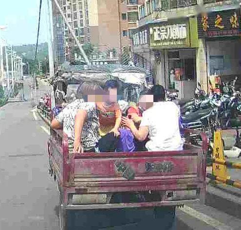 小鸟电动三轮车和艾美达电动三轮车质量哪个跑得快