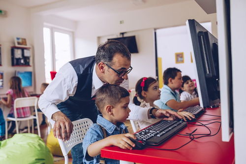 babydoll tops是什么意思，tops是什么意思中文