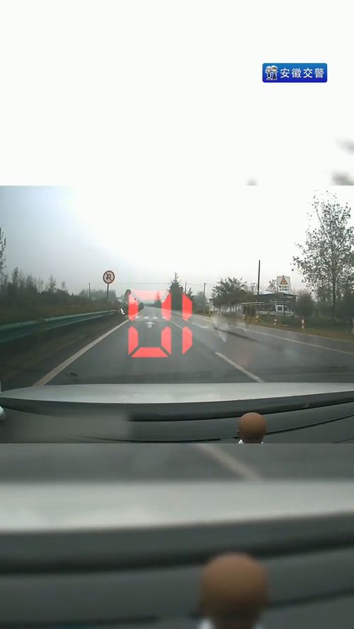 行经腹疼是什么意思，行经华阴崔颢