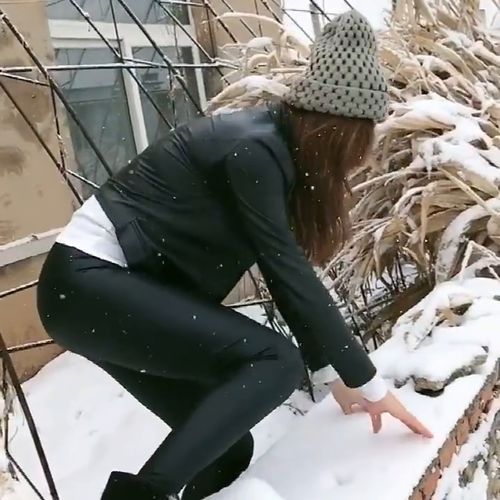 歇后语:皮裤套棉裤的下一句是什么?是什么意思?