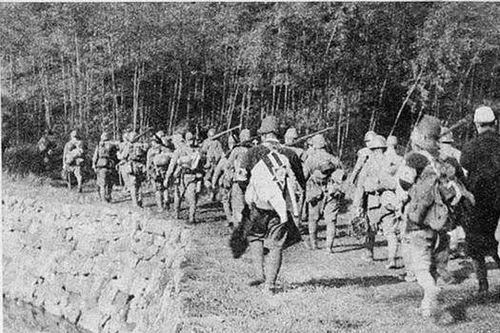 铁蹄是什么意思