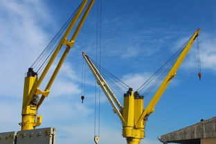 推推搡槡的拼音，推推搡搡的意思是什么的意思