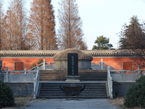 衣冠冢是什么意思啊