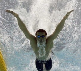 劈波斩浪是什么意思