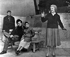 活报剧和话剧的区别，活报剧放下你的鞭子