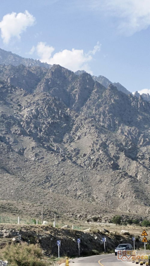 驾长车踏破贺兰山缺是什么意思?