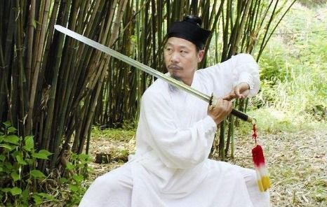 初试锋芒成语解释