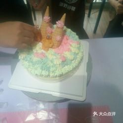 女主叫郑米恩并且是做蛋糕的台港偶象剧