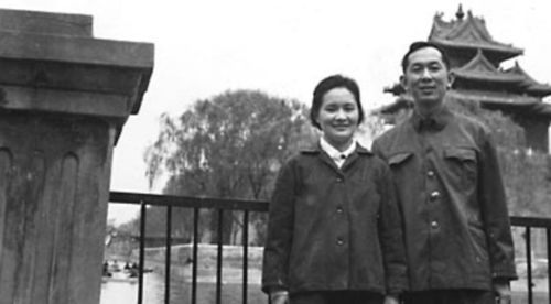 杨伟成与钱瑗关系好吗，杨伟成现在还活着