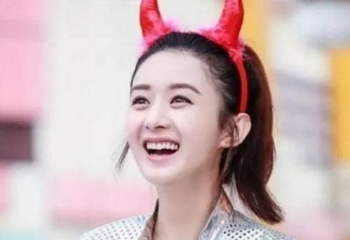 什么的微笑着填空词语，什么的微笑填空题四年级