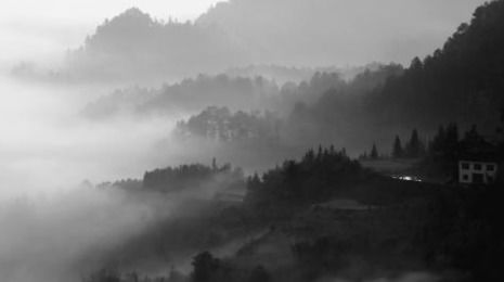 用氤氲造句(大约30个左右)