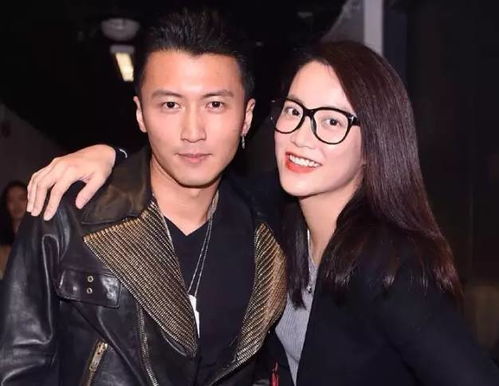 霍汶希谢霆锋亲密照片，霍汶希谢霆锋好朋友