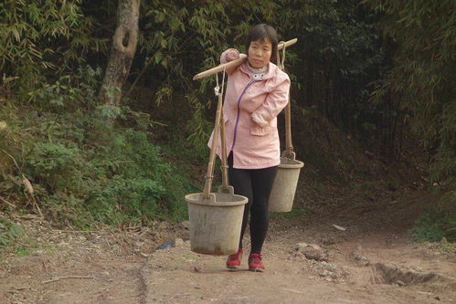 挑水的多音字组词，挑水是几声