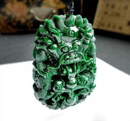 铁龙生是翡翠吗?铁龙生是什么?