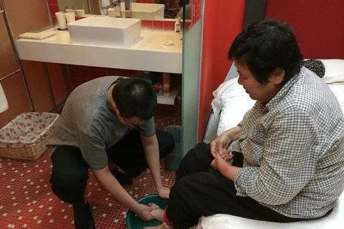 给妈妈洗脚五年级作文