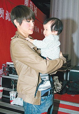 急求劳斯莱斯的歌词