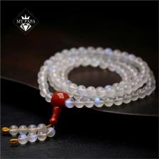 蓝月光石图片，蓝月光石五行属什么