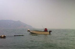 梦到坐船什么预兆，梦到坐船翻了,掉到水里